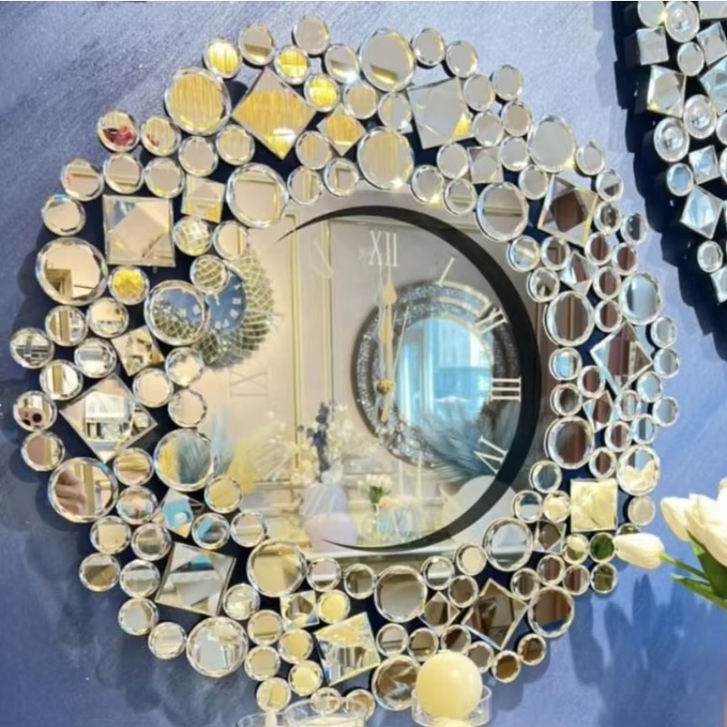 ساعة حائط عصرية بسيطة وفاخرة ب - مراجعة Luxury Lifestyle Hotel وسعره